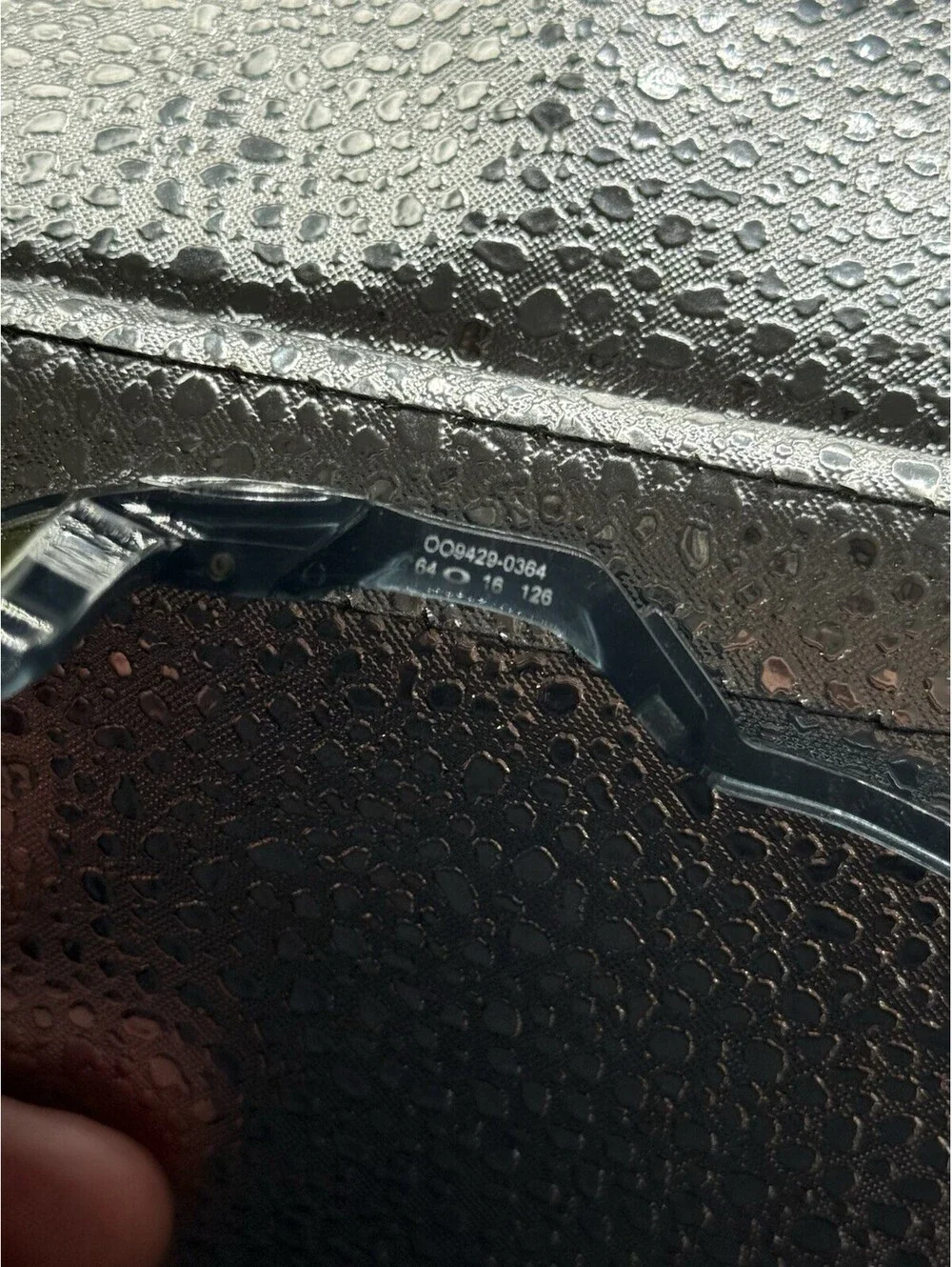 Oakley Siphon Crystal Black/Prizm Ruby Iridium Polarized  OO9429-0364